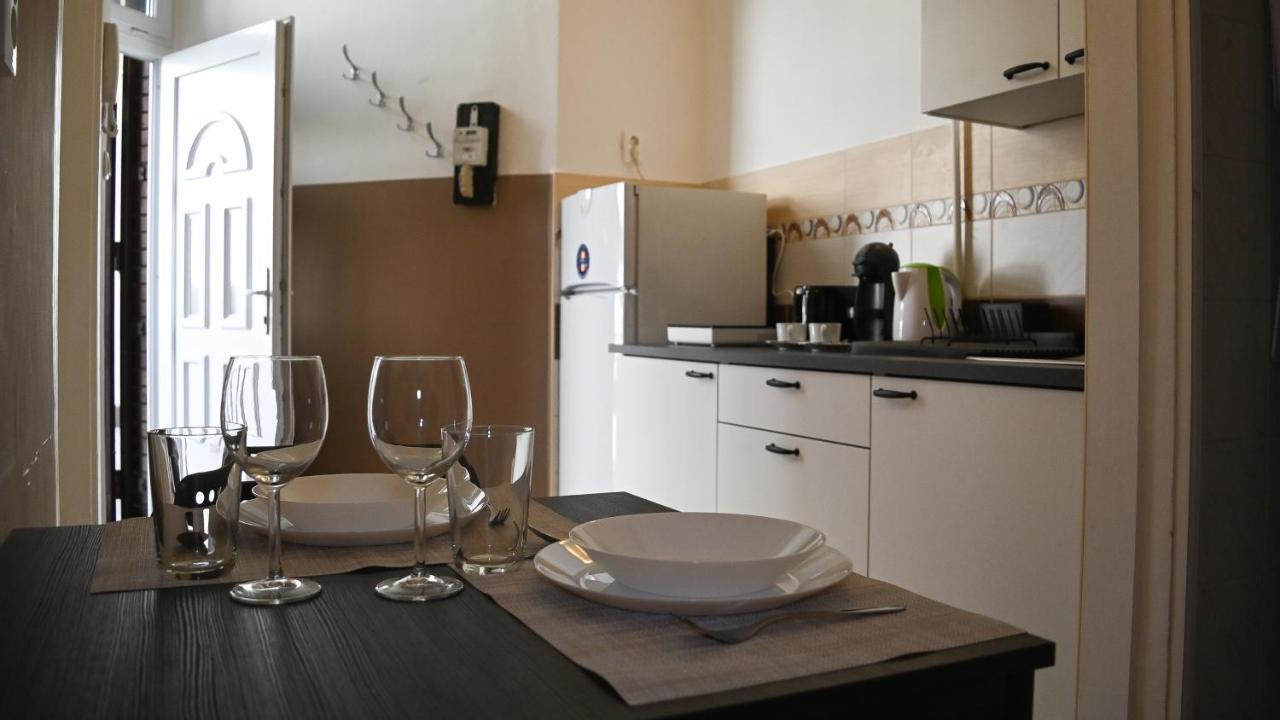 Your Home In Budapest: Cozy, Central & Silent المظهر الخارجي الصورة